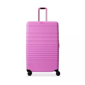 BEIS berry large check-in